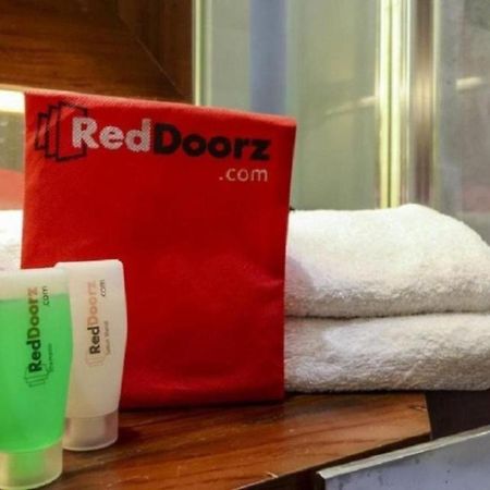 Reddoorz Plus @ Paal 2 Manado Dış mekan fotoğraf