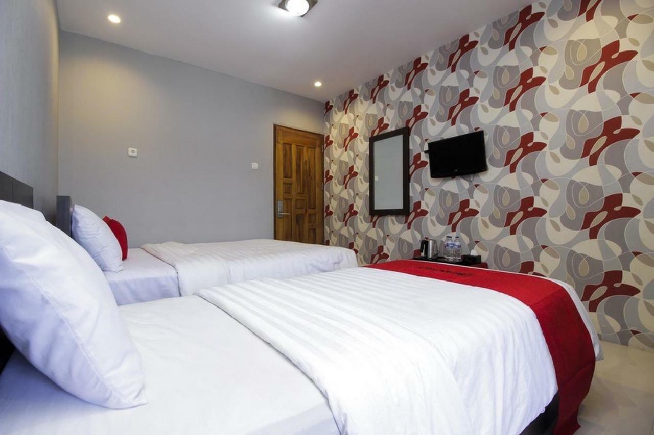 Reddoorz Plus @ Paal 2 Manado Dış mekan fotoğraf